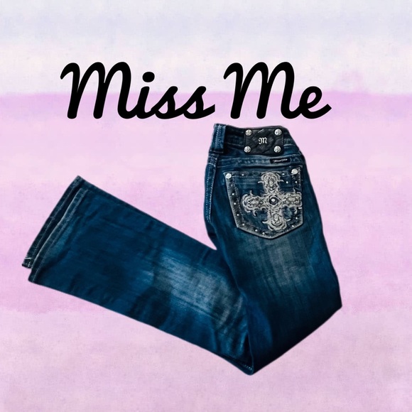 Miss Me Denim - Miss Me boot cut jeans lots of bling rhinestone & cross design back pocket Sz 25